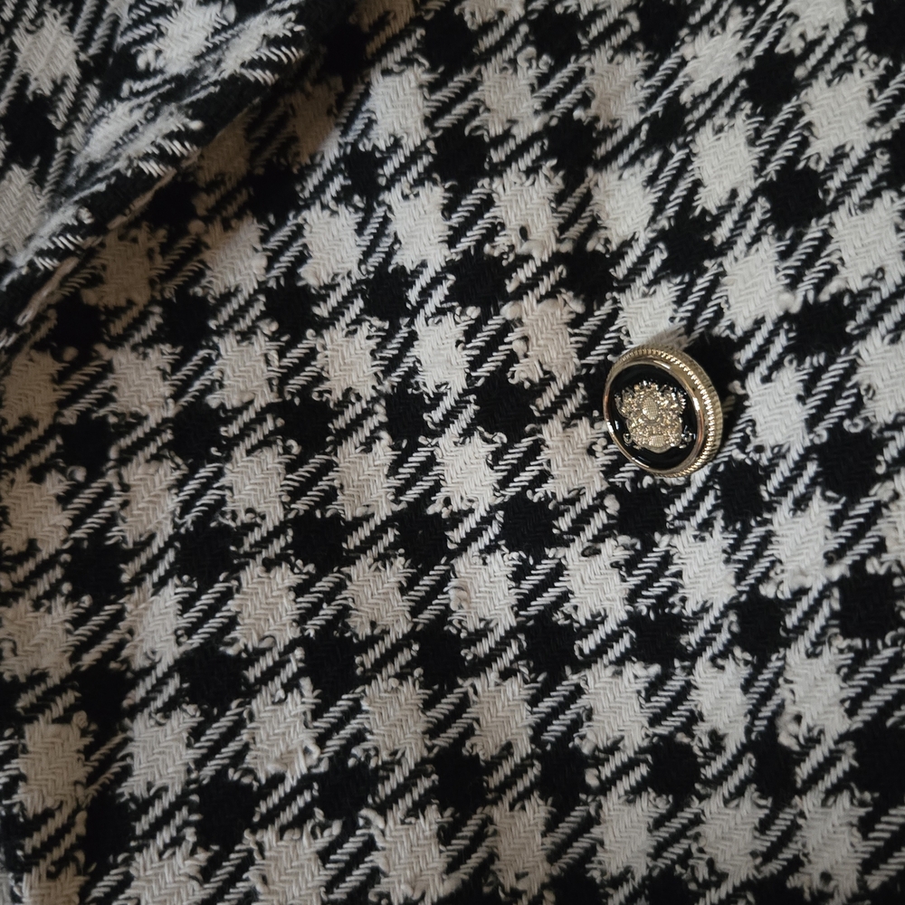 Zara Women's Black and White Houndstooth Blazer - Picture 5 of 8